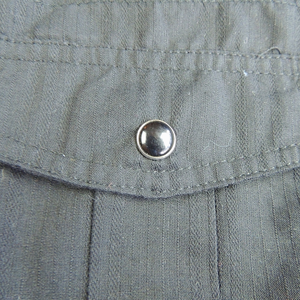 NWOT SS Button Button Down - Picture 3 of 5